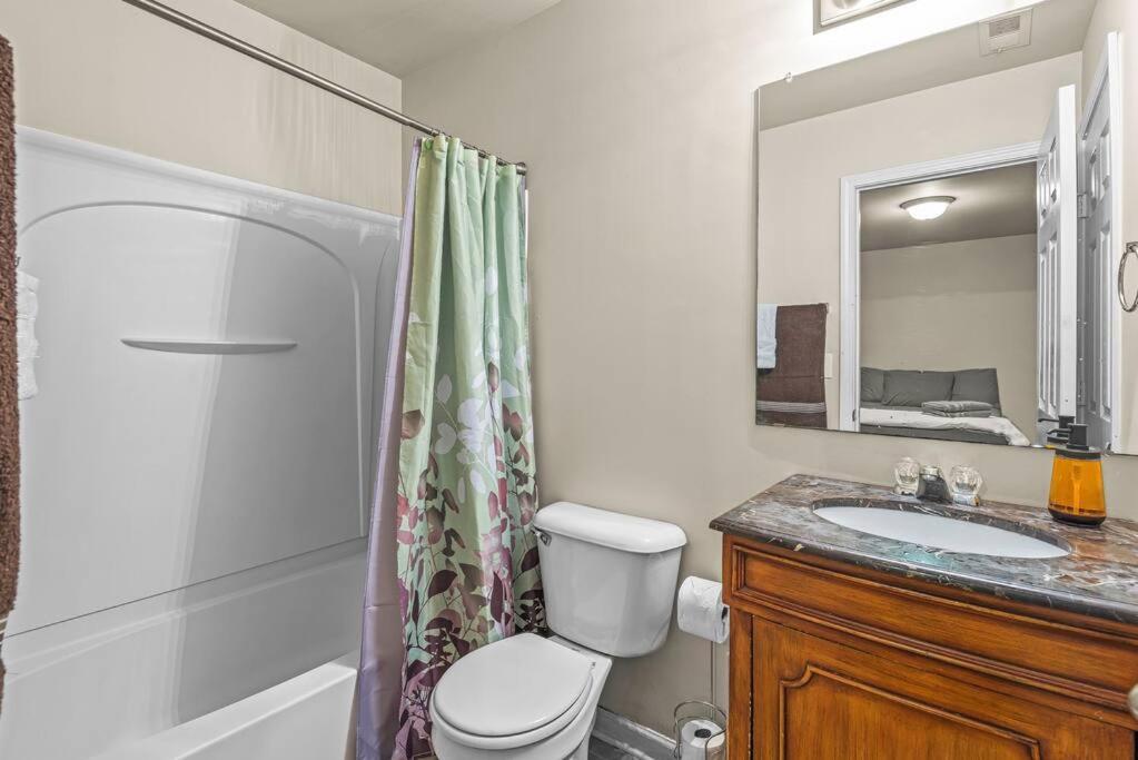 Charming Multilevel 4 Bedroom Townhouse Atlanta Bagian luar foto