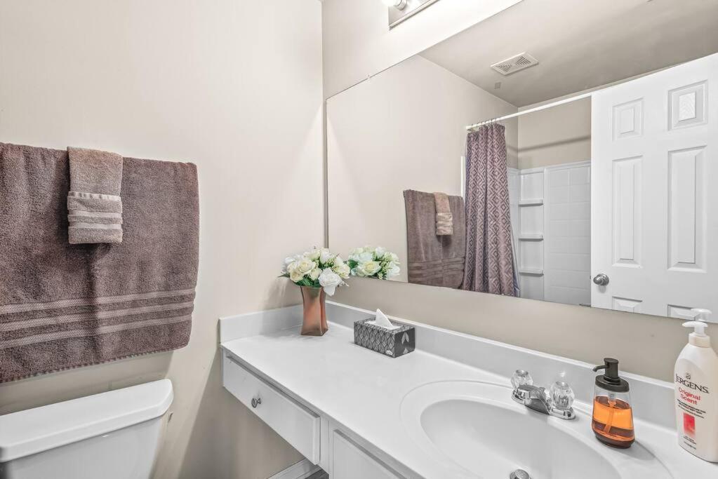 Charming Multilevel 4 Bedroom Townhouse Atlanta Bagian luar foto